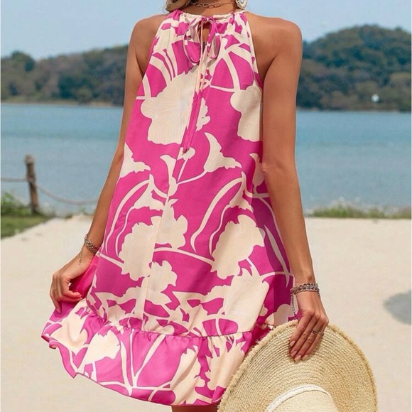 Floral Halter dress - Picture 2 of 5